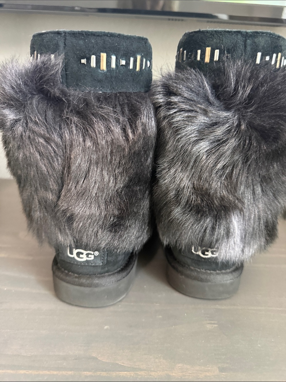 Women’s Ugg Fur Boots size 8 - Picture 4 of 7